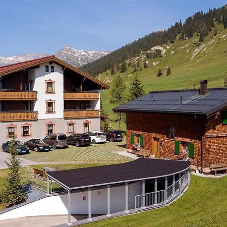 Gasthaus & Pension Alphorn Лех-ам-Арльберг Екстер'єр фото
